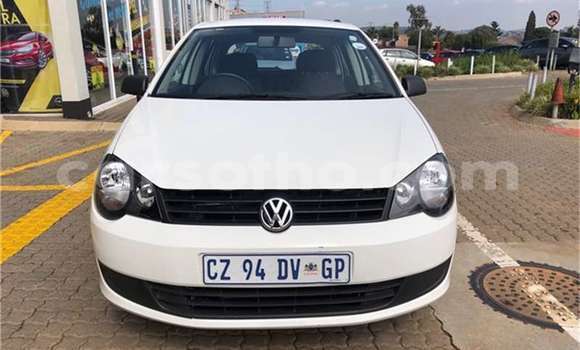 اشتري مستعمل Volkswagen Polo White سيارة في Maseru في Maseru اشتري مستعمل Volkswagen Polo White سيارة في Maseru في Maseru