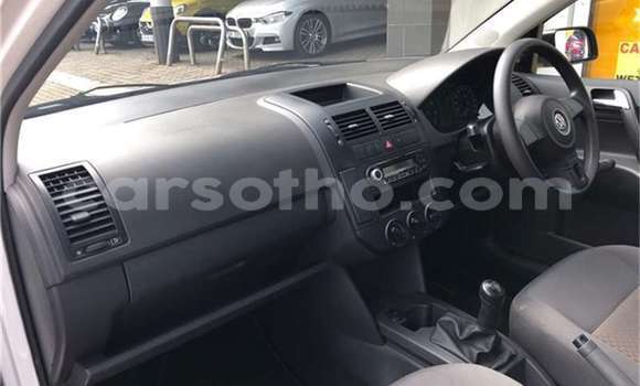 اشتري مستعمل Volkswagen Polo White سيارة في Maseru في Maseru اشتري مستعمل Volkswagen Polo White سيارة في Maseru في Maseru