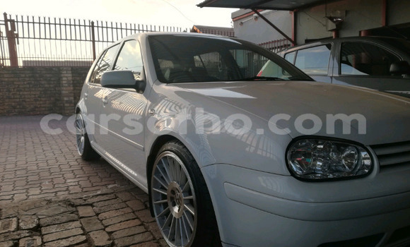 اشتري مستعمل Volkswagen Golf White سيارة في Maputsoe في Leribe اشتري مستعمل Volkswagen Golf White سيارة في Maputsoe في Leribe