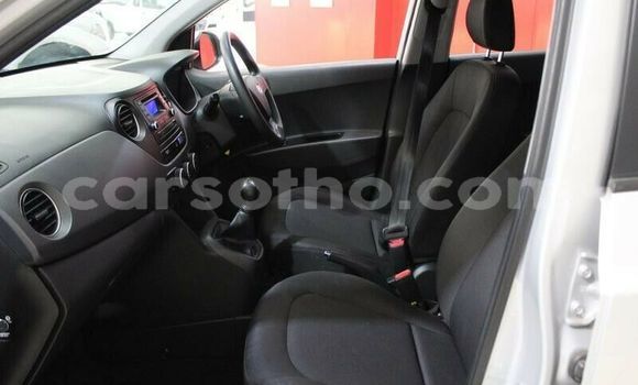 Sayi Na hannu Hyundai i10 Silver Mota in Maseru a Maseru Sayi Na hannu Hyundai i10 Silver Mota in Maseru a Maseru