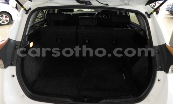 Acheter Occasion Voiture Toyota Auris Blanc à Maputsoa, Leribe Acheter Occasion Voiture Toyota Auris Blanc à Maputsoa, Leribe