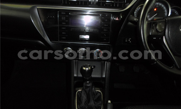 Acheter Occasion Voiture Toyota Auris Blanc à Maputsoa, Leribe Acheter Occasion Voiture Toyota Auris Blanc à Maputsoa, Leribe