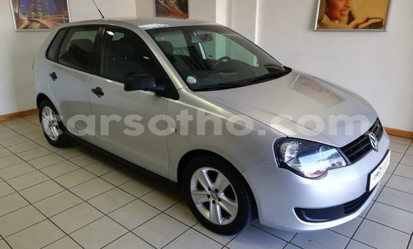 Acheter Occasion Voiture Volkswagen Polo Gris à Maputsoe, Leribe Acheter Occasion Voiture Volkswagen Polo Gris à Maputsoe, Leribe