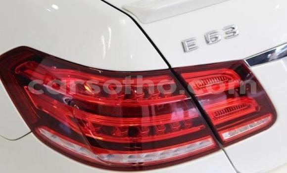 Buy Used Mercedes-Benz E-klasse White Car in Maputsoe in Leribe Buy Used Mercedes-Benz E-klasse White Car in Maputsoe in Leribe