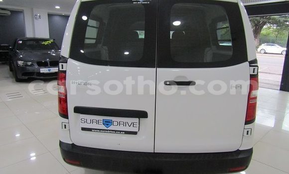 Acheter Occasion Voiture Hyundai H1 Blanc à Maputsoe, Leribe Acheter Occasion Voiture Hyundai H1 Blanc à Maputsoe, Leribe