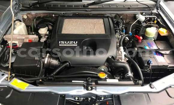 Buy Used Isuzu KB Silver Car in Maputsoe in Leribe Buy Used Isuzu KB Silver Car in Maputsoe in Leribe