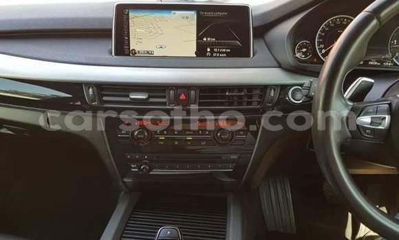 Sayi Na hannu BMW X5 White Mota in Maputsoe a Leribe Sayi Na hannu BMW X5 White Mota in Maputsoe a Leribe