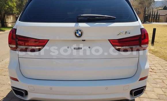 Sayi Na hannu BMW X5 White Mota in Maputsoe a Leribe Sayi Na hannu BMW X5 White Mota in Maputsoe a Leribe
