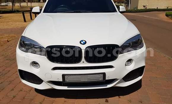 Sayi Na hannu BMW X5 White Mota in Maputsoe a Leribe Sayi Na hannu BMW X5 White Mota in Maputsoe a Leribe