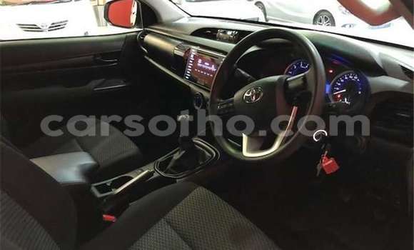 Acheter Occasion Voiture Toyota Hilux Blanc à Maputsoa, Leribe Acheter Occasion Voiture Toyota Hilux Blanc à Maputsoa, Leribe