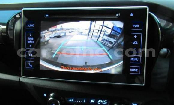 اشتري مستعمل Toyota Hilux White سيارة في Maseru في Maseru اشتري مستعمل Toyota Hilux White سيارة في Maseru في Maseru