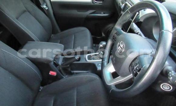 اشتري مستعمل Toyota Hilux White سيارة في Maseru في Maseru اشتري مستعمل Toyota Hilux White سيارة في Maseru في Maseru