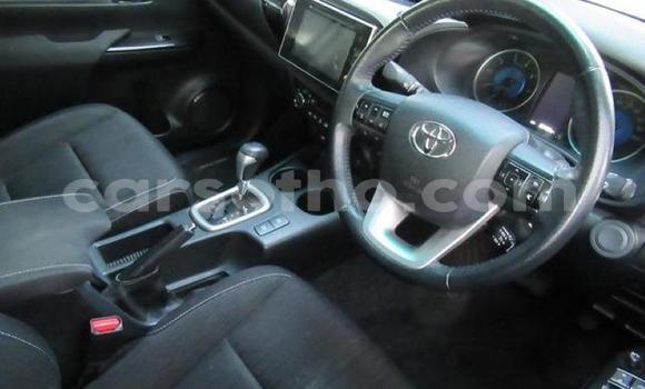 اشتري مستعمل Toyota Hilux White سيارة في Maseru في Maseru اشتري مستعمل Toyota Hilux White سيارة في Maseru في Maseru