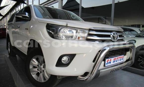 اشتري مستعمل Toyota Hilux White سيارة في Maseru في Maseru اشتري مستعمل Toyota Hilux White سيارة في Maseru في Maseru