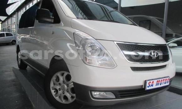 Buy Used Hyundai H1 White Car in Maseru in Maseru Buy Used Hyundai H1 White Car in Maseru in Maseru