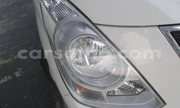 Buy Used Hyundai H1 White Car in Maseru in Maseru Buy Used Hyundai H1 White Car in Maseru in Maseru