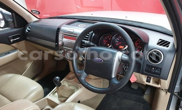 اشتري مستعمل Ford Everest Silver سيارة في Maseru في Maseru اشتري مستعمل Ford Everest Silver سيارة في Maseru في Maseru