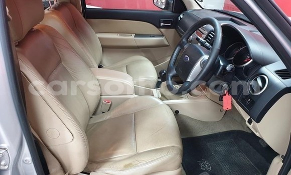 اشتري مستعمل Ford Everest Silver سيارة في Maseru في Maseru اشتري مستعمل Ford Everest Silver سيارة في Maseru في Maseru