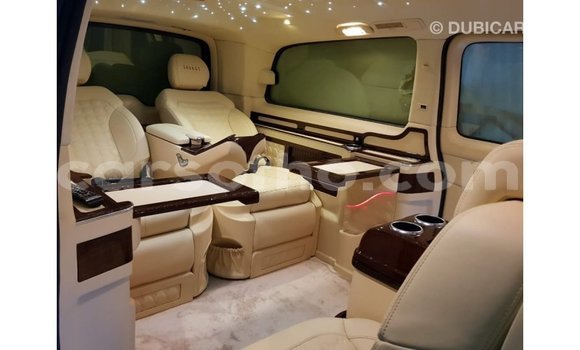 اشتري Imported Mercedes-Benz 250 Black سيارة في Import - Dubai في Maseru اشتري Imported Mercedes-Benz 250 Black سيارة في Import - Dubai في Maseru