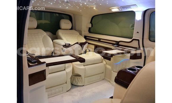 اشتري Imported Mercedes-Benz 250 Black سيارة في Import - Dubai في Maseru اشتري Imported Mercedes-Benz 250 Black سيارة في Import - Dubai في Maseru