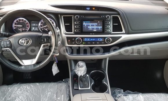 Buy Import Toyota Highlander Other Car in Import - Dubai in Maseru Buy Import Toyota Highlander Other Car in Import - Dubai in Maseru