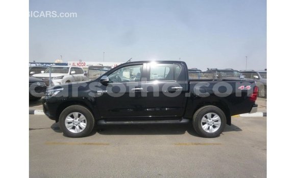 Sayi Imported Toyota Hilux Black Mota in Import - Dubai a Maseru Sayi Imported Toyota Hilux Black Mota in Import - Dubai a Maseru