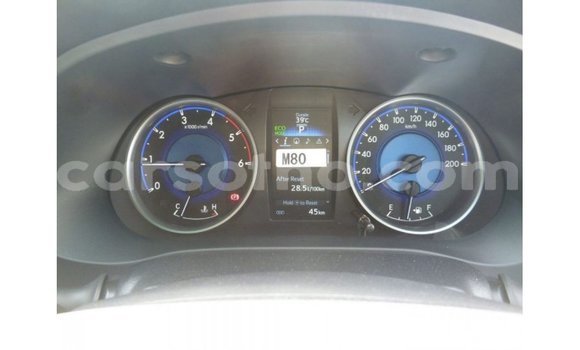 Sayi Imported Toyota Hilux Black Mota in Import - Dubai a Maseru Sayi Imported Toyota Hilux Black Mota in Import - Dubai a Maseru