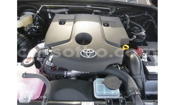 Sayi Imported Toyota Hilux Black Mota in Import - Dubai a Maseru Sayi Imported Toyota Hilux Black Mota in Import - Dubai a Maseru