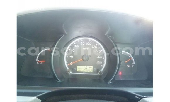 Sayi Imported Toyota Hiace White Mota in Import - Dubai a Maseru Sayi Imported Toyota Hiace White Mota in Import - Dubai a Maseru