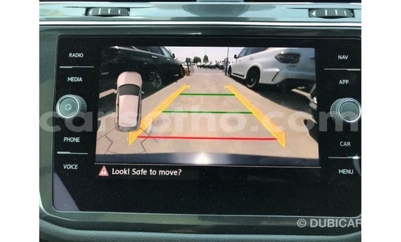 Acheter Import Voiture Volkswagen Tiguan Noir à Import - Dubai, Maseru Acheter Import Voiture Volkswagen Tiguan Noir à Import - Dubai, Maseru