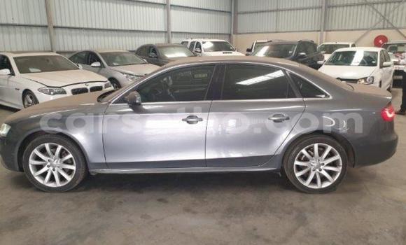 اشتري مستعمل Audi A4 Black سيارة في Hlotse في Leribe اشتري مستعمل Audi A4 Black سيارة في Hlotse في Leribe
