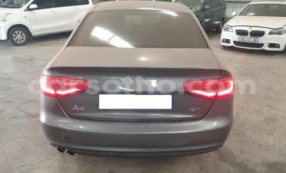 اشتري مستعمل Audi A4 Black سيارة في Hlotse في Leribe اشتري مستعمل Audi A4 Black سيارة في Hlotse في Leribe