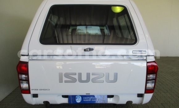 اشتري مستعمل Isuzu KB White سيارة في Mafeteng في Mafeteng اشتري مستعمل Isuzu KB White سيارة في Mafeteng في Mafeteng