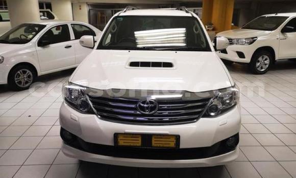 اشتري مستعمل Toyota Fortuner White سيارة في Mafeteng في Mafeteng اشتري مستعمل Toyota Fortuner White سيارة في Mafeteng في Mafeteng