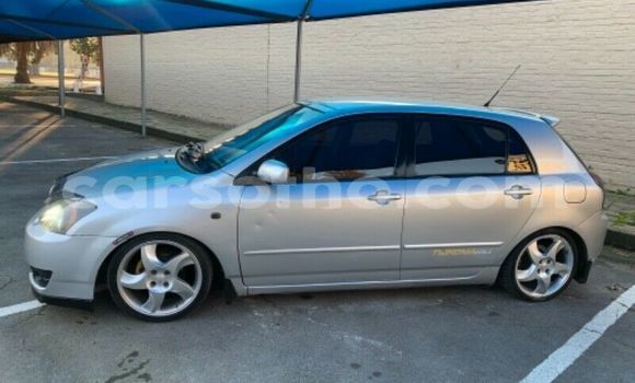 Buy Used Toyota Runx Silver Car in Maputsoe in Leribe Buy Used Toyota Runx Silver Car in Maputsoe in Leribe