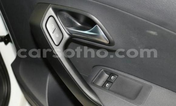 Acheter Occasion Voiture Volkswagen Polo Blanc à Maseru, Maseru Acheter Occasion Voiture Volkswagen Polo Blanc à Maseru, Maseru