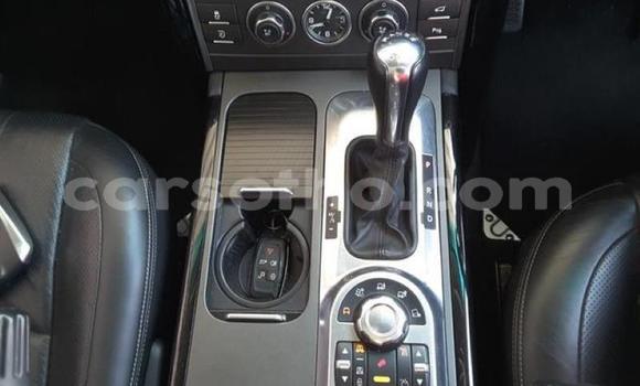 Acheter Occasion Voiture Land Rover Range Rover Vogue Blanc à Maseru, Maseru Acheter Occasion Voiture Land Rover Range Rover Vogue Blanc à Maseru, Maseru