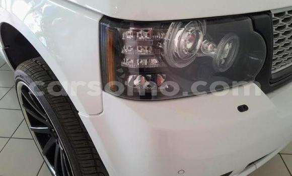 Acheter Occasion Voiture Land Rover Range Rover Vogue Blanc à Maseru, Maseru Acheter Occasion Voiture Land Rover Range Rover Vogue Blanc à Maseru, Maseru