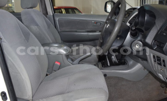 اشتري مستعمل Toyota Hilux White سيارة في Butha–Buthe في Thaba-Tseka اشتري مستعمل Toyota Hilux White سيارة في Butha–Buthe في Thaba-Tseka
