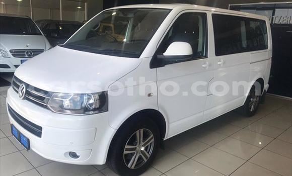 Acheter Occasion Voiture Volkswagen Transporter Blanc à Maseru, Maseru Acheter Occasion Voiture Volkswagen Transporter Blanc à Maseru, Maseru
