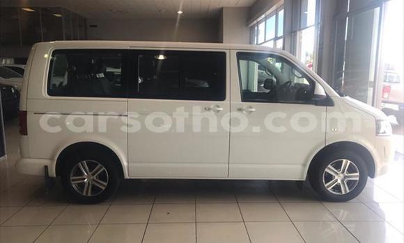 Acheter Occasion Voiture Volkswagen Transporter Blanc à Maseru, Maseru Acheter Occasion Voiture Volkswagen Transporter Blanc à Maseru, Maseru