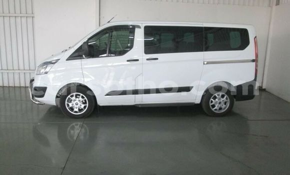 Acheter Occasion Voiture Ford Tourneo Courier Blanc à Maseru, Maseru Acheter Occasion Voiture Ford Tourneo Courier Blanc à Maseru, Maseru