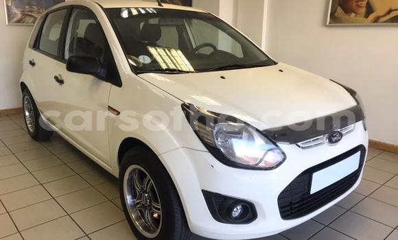 Acheter Occasion Voiture Ford Fiesta Blanc à Maseru, Maseru Acheter Occasion Voiture Ford Fiesta Blanc à Maseru, Maseru