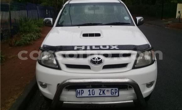 Acheter Occasion Voiture Toyota Hilux Blanc à Maseru, Maseru Acheter Occasion Voiture Toyota Hilux Blanc à Maseru, Maseru