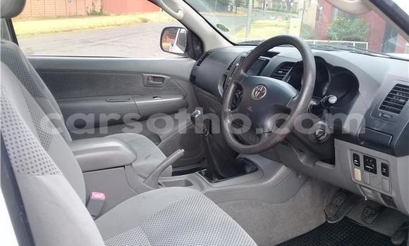 Acheter Occasion Voiture Toyota Hilux Blanc à Maseru, Maseru Acheter Occasion Voiture Toyota Hilux Blanc à Maseru, Maseru