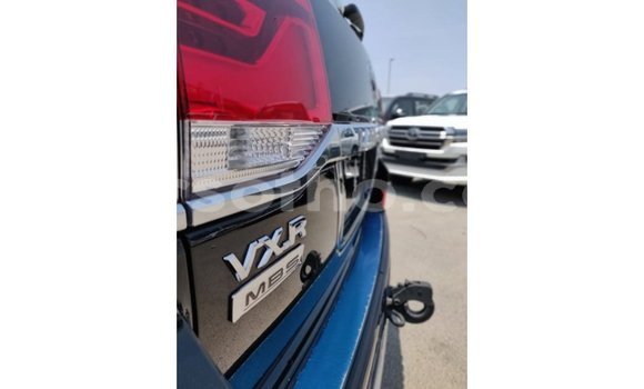 Acheter Import Voiture Toyota Land Cruiser Noir à Import - Dubai, Maseru Acheter Import Voiture Toyota Land Cruiser Noir à Import - Dubai, Maseru
