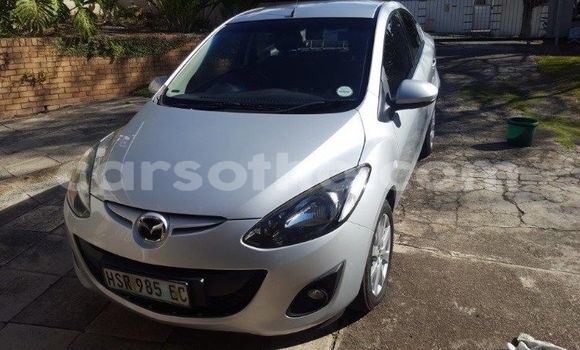 Sayi Na hannu Mazda Mazda 2 Silver Mota in Teyateyaneng a Berea