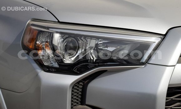 Acheter Import Utilitaire Toyota HiAce Autre à Import - Dubai, Maseru Acheter Import Utilitaire Toyota HiAce Autre à Import - Dubai, Maseru