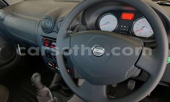 اشتري مستعمل Nissan NP 300 White سيارة في Hlotse في Leribe اشتري مستعمل Nissan NP 300 White سيارة في Hlotse في Leribe