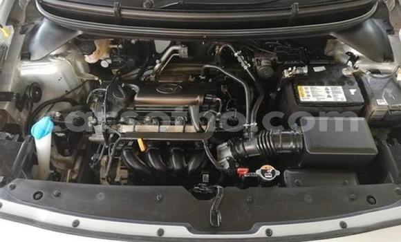 اشتري مستعمل Kia Rio Silver سيارة في Roma في Maseru اشتري مستعمل Kia Rio Silver سيارة في Roma في Maseru